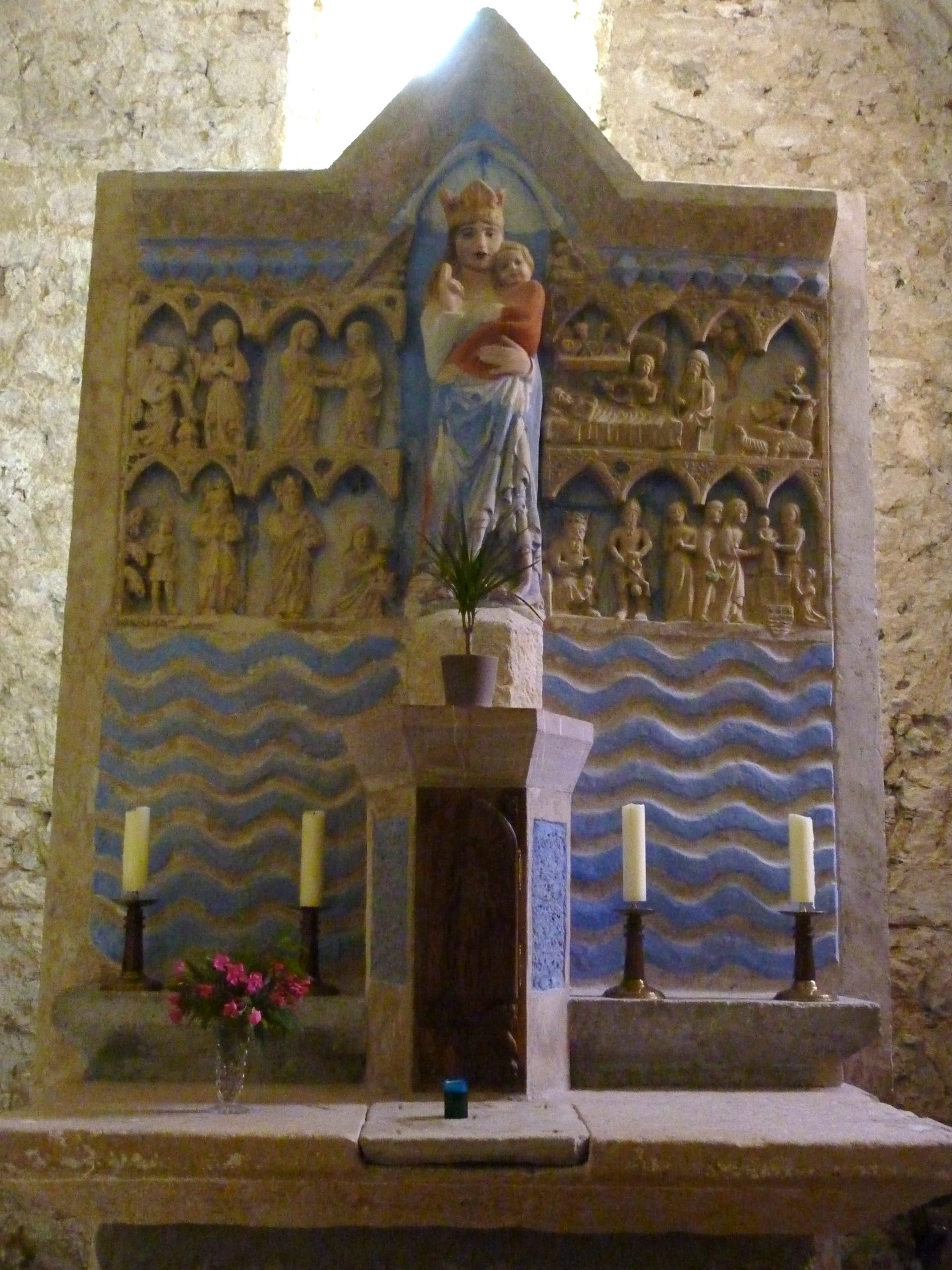 252_Chapelle_de_Parlatges_Retable_en_pierre_du_XIVème_siècle_-scènes_de_la_vie_de_la_Vierge-